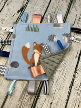 Load image into Gallery viewer, Baby boy woodland animals minky tag blanket - lovey - baby boy shower gift - foxes - baby toy - snuggle blanket