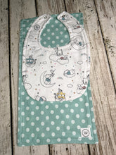 Load image into Gallery viewer, Baby Bib Burp Cloth Set Winnie Pooh / Neutral Baby Bib Burp Cloth / Baby Shower Gift / Pooh bear Mint Dot