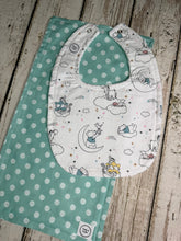 Load image into Gallery viewer, Baby Bib Burp Cloth Set Winnie Pooh / Neutral Baby Bib Burp Cloth / Baby Shower Gift / Pooh bear Mint Dot