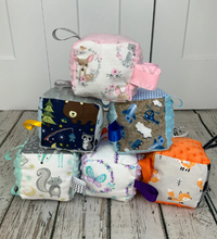 Load image into Gallery viewer, Fabric Sensory Baby Block / Baby Bee / Baby Toy / Rattle / Crinkle Toy