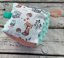 Load image into Gallery viewer, Baby Boy Fabric Sensory Baby Block Woodland Animal Foxes / Baby Boy Gift / Baby Toy / Rattle / Crinkle Toy