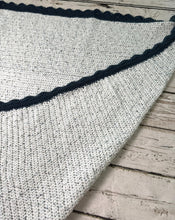 Load image into Gallery viewer, Crochet Baby Blanket / Baby Boy / Blue
