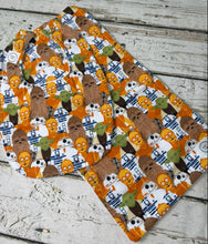 Load image into Gallery viewer, Star Wars print bib and burp cloth set for baby
