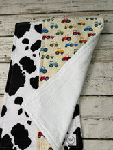 Load image into Gallery viewer, Burp cloth set of 2 in farm animal tractor print and cow print.  Shows terrycloth back
