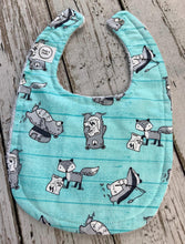 Load image into Gallery viewer, Baby Boy Bib Burp Cloth Set / Bear Baby Bib / Woodland Animals Burp Cloth / Woodland Animals Nursery / Baby Shower Gift
