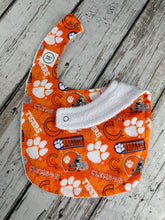 Load image into Gallery viewer, Clemson Tigers Baby Boy Bib Burp Cloth Gift Set / Clemson football baby / Clemson Bib Burp cloth / Clemson  clothing/ Baby Shower Gift
