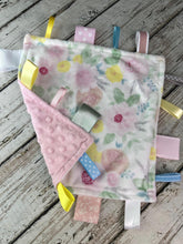 Load image into Gallery viewer, Baby Girl Tag Blanket / Pink Floral Tag Blanket / Baby Shower Gift / Sensory Blanket
