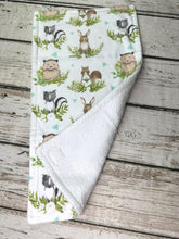 Load image into Gallery viewer, Neutral Baby Burp Cloth Set / Baby Shower Gift Set / Woodland Animal Burp Cloth / Mint Green Plaid
